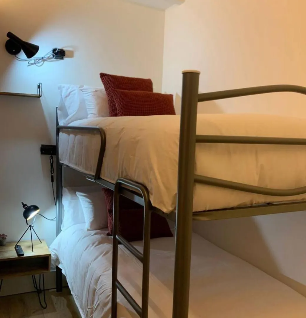 Good Vibe Rooms Bilbao 0*,